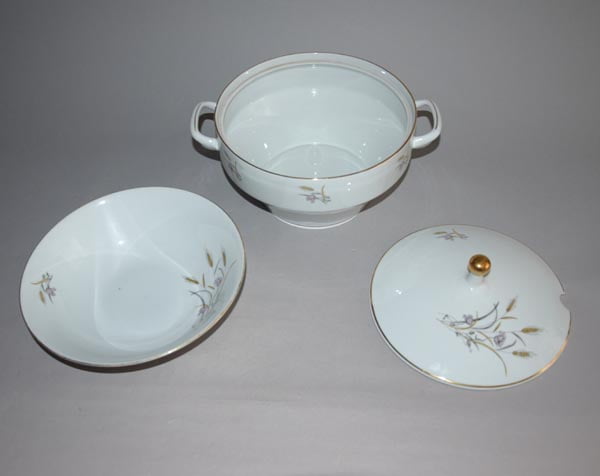 stara-polevkova-misa-terina-a-misa-na-salat-obili-klasy-kvety-mz-czechoslovakia-stara-role-porcelan