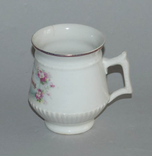 starozitny-hrnek-muslak-kvety-zur-errinerung-porcelan