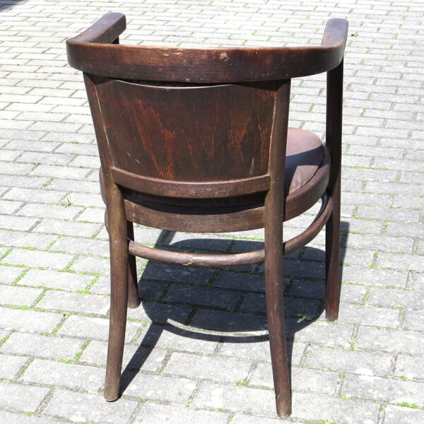 starozitne art deco thonet kreslo pred restaurovanim