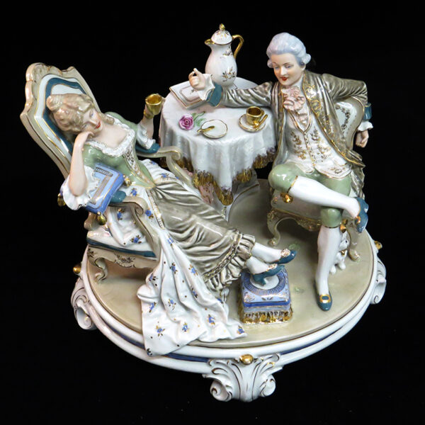 starozitna velka socha slechtic rokoko porcelan royal dux czechoslovakia