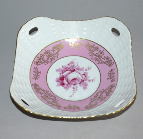 misa-s-ruzi-porcelan-pirkenhammer-1.jpg